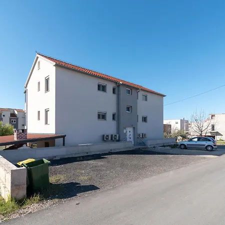 M&m 1 By Interhome דירה *