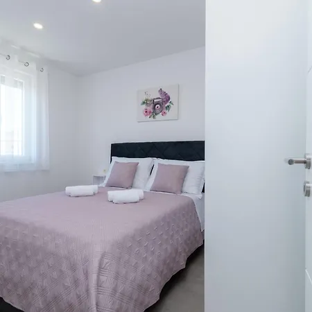 M&m 1 By Interhome Apartment Kastela