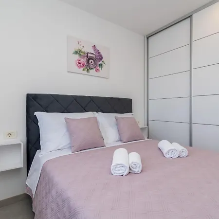M&m 1 By Interhome Apartment