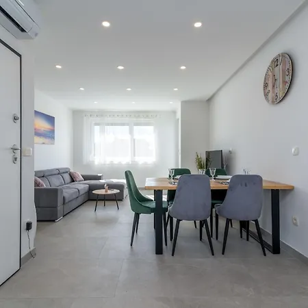 M&m 1 By Interhome Daire Kastela